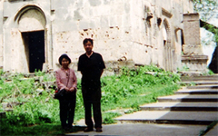 花のアルメニアを行く　史上最初のキリスト教国ハガルチン修道院