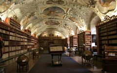 チェコ　ストラホフ修道院　図書館