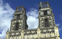 北方ルネサンスを歩く　フランス・ベルギー・オルレアン大聖堂
